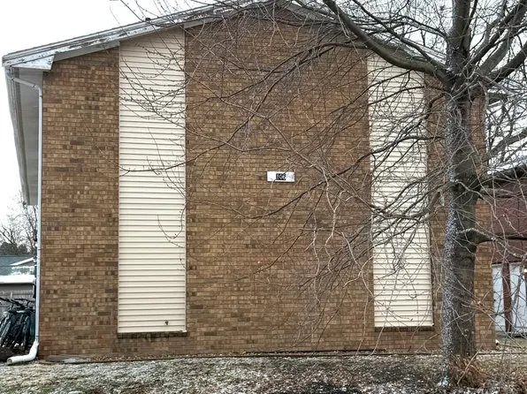 106 College Park Ct, Normal, IL 61761