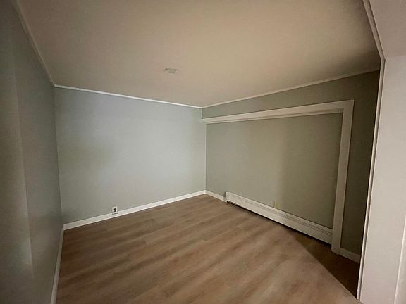 3rd image of 52 Chestnut Ave #2