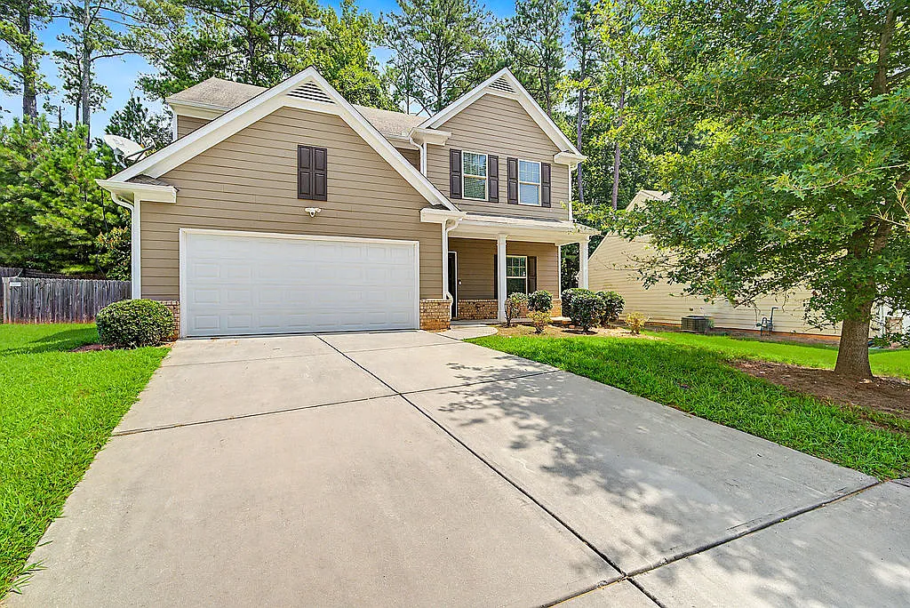 4 bed, 2.0 bath, 1897 sqft, $2,900 — Photo 1