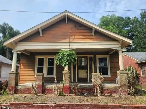 822 W Thomas St, Rocky Mount, NC 27804