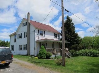 187 Rainbow Rd, Lakewood, PA 18439