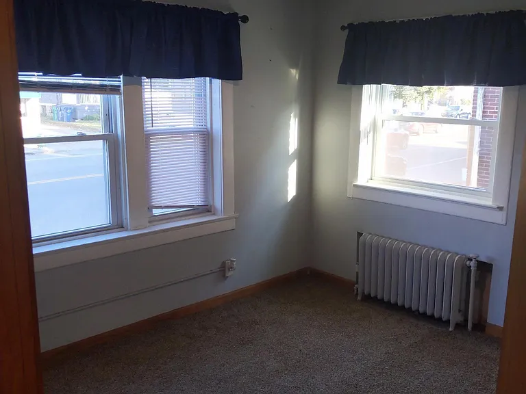 2456 Delaware Ave #3 — Photo 4