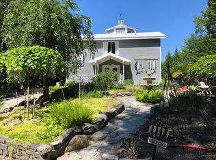 7 Chestnut Cir, Frye Island, ME 04071
