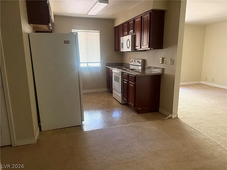 5350 River Glen Dr #298 — Photo 12
