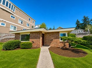 6410 NE 181st St, Kenmore, WA 98028
