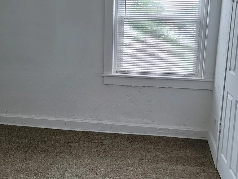 2315 E 39th St #3W — Photo 1