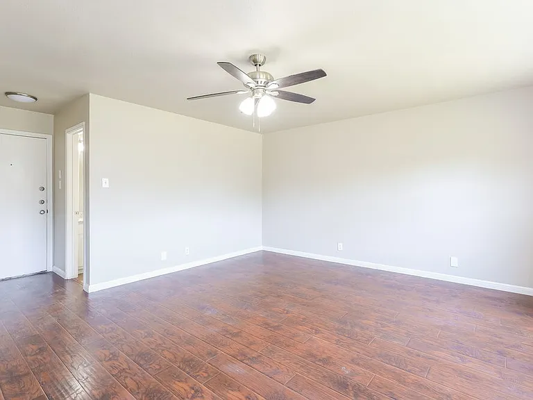 816 Cub Path — Photo 13