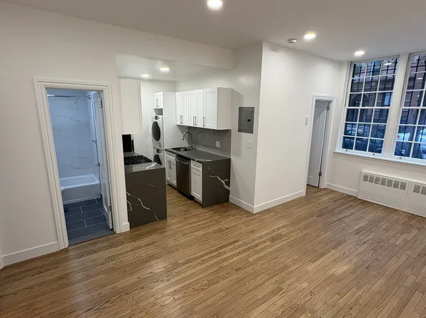 320 East 92nd Street image 1 of 6