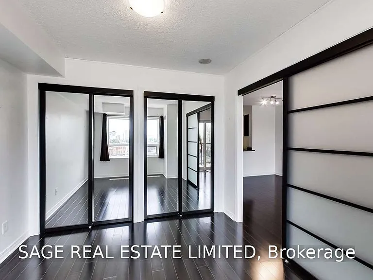 60 Heintzman St #636 — Photo 18