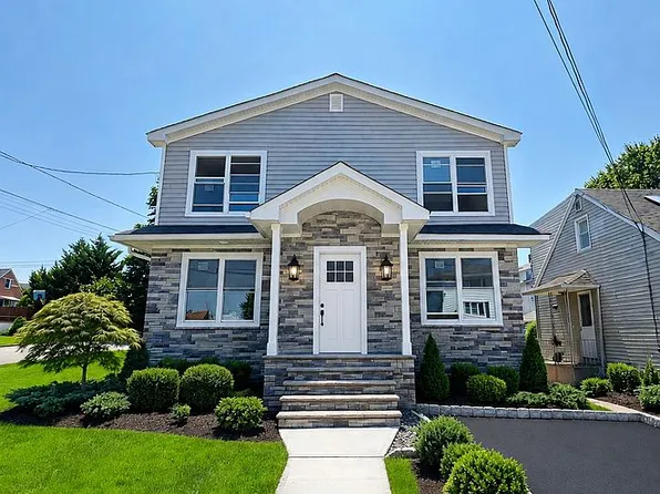 84 Miller Ave, Elmwood Park, NJ 07407