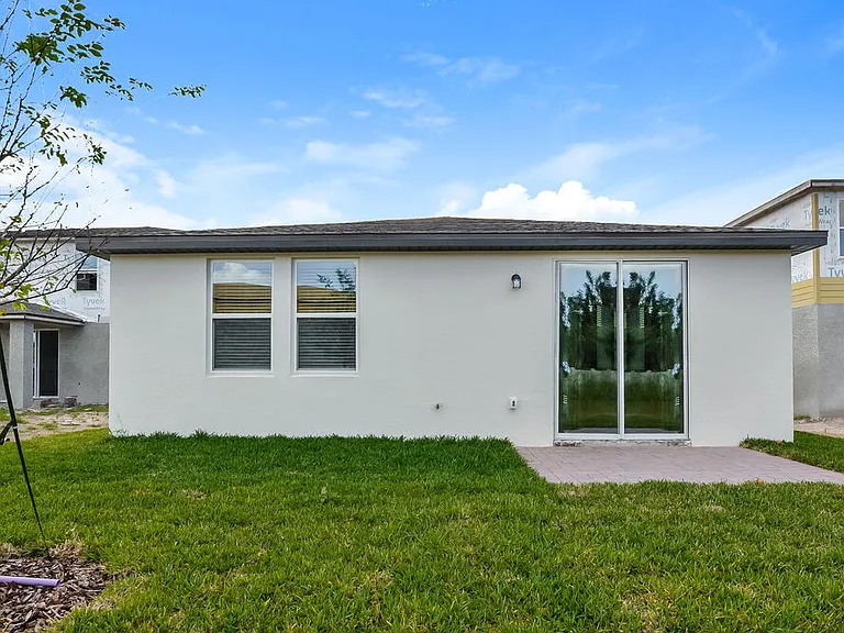 5247 Meredrew Ln — Photo 16