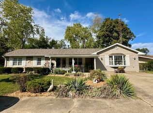 2403 Summit Ave, Lawrenceville, IL 62439