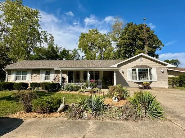 2403 Summit Ave, Lawrenceville, IL 62439