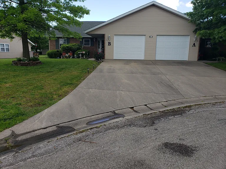 1103 Sandra Ct #A — Photo 1