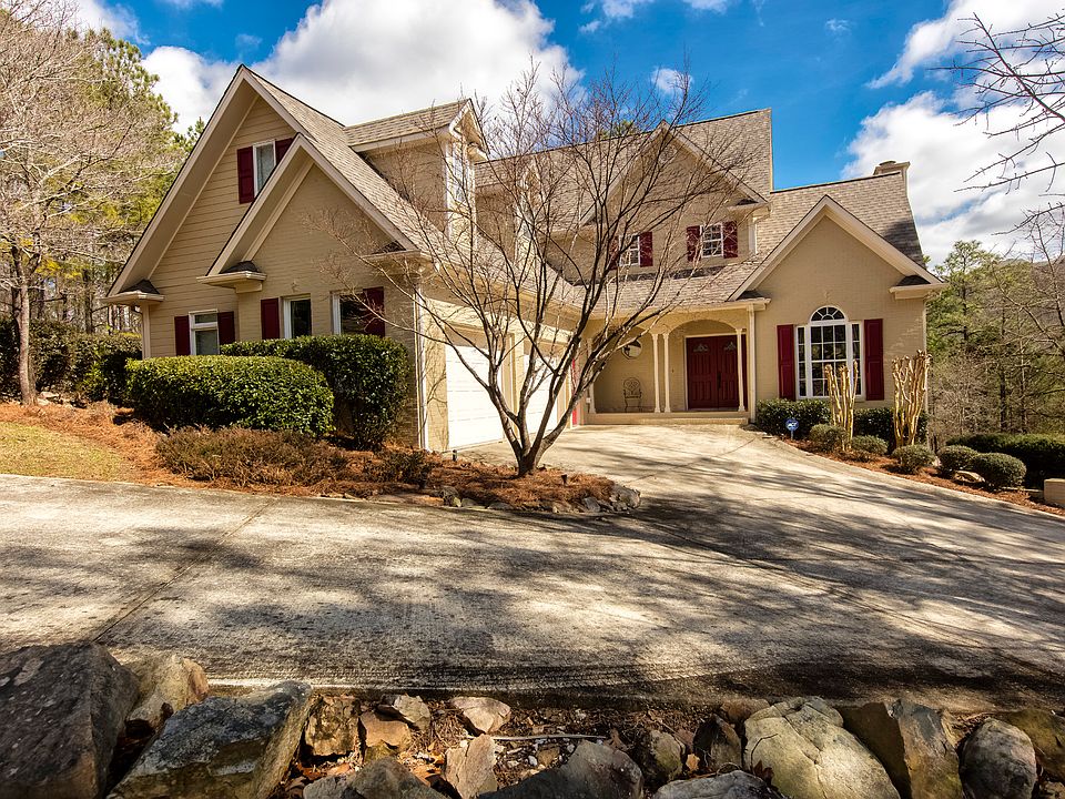 1st image of 132 Essex Dr