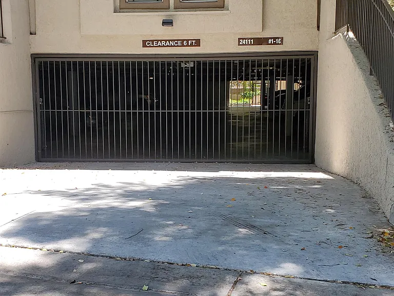 24111 W Del Monte Dr — Photo 2