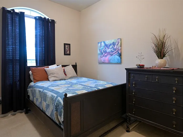 660 Payton Way — Photo 26
