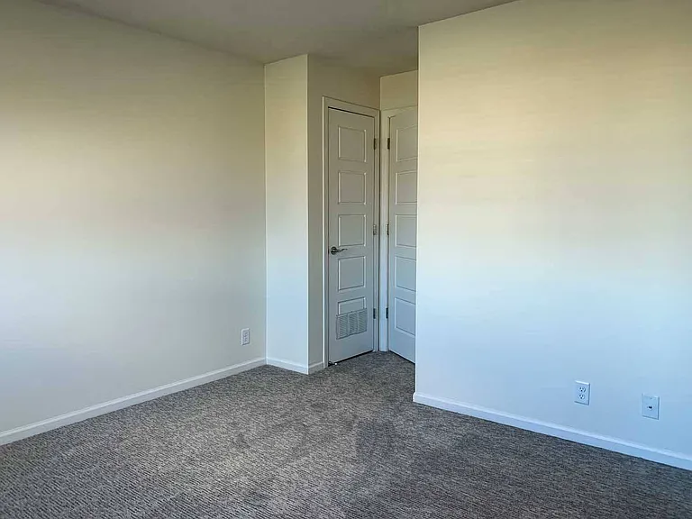 Northridge Heights Apartments — Photo 169