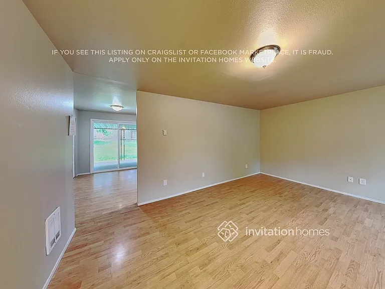 5823 60th Dr NE — Photo 6