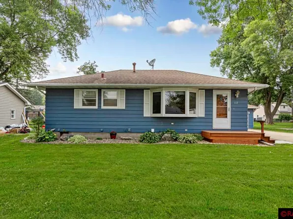 112 N Manitou Dr, Mankato, MN 56001