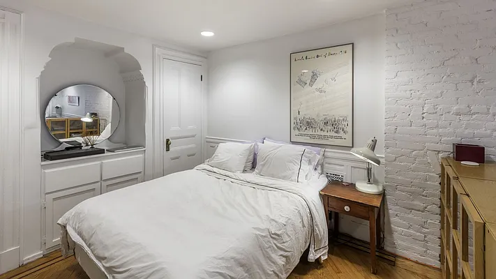 Rented by Garfield Realty  | media 24