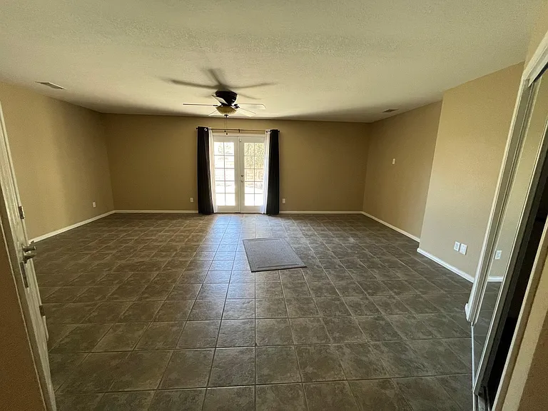 13210 Tamarisk Rd — Photo 29