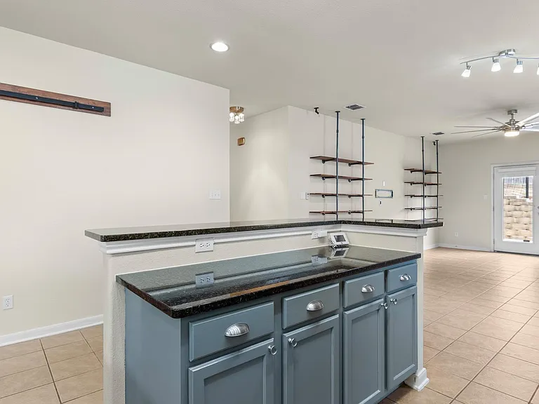 6730 Nora Vista Way — Photo 6