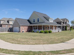 1701 Crestwood Hills Ln, Cave Springs, AR 72718