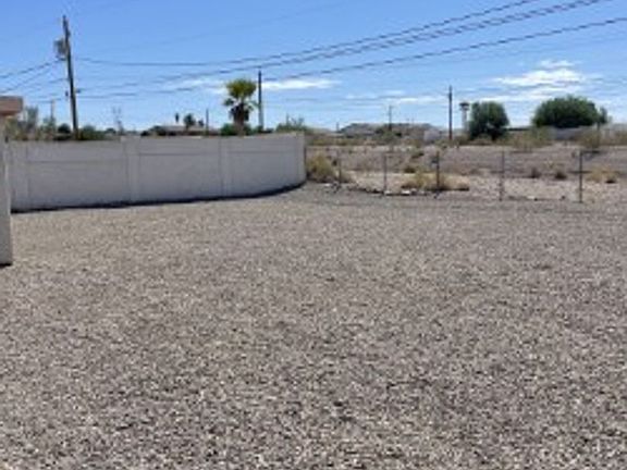 5th image of 3552 Chemehuevi Blvd