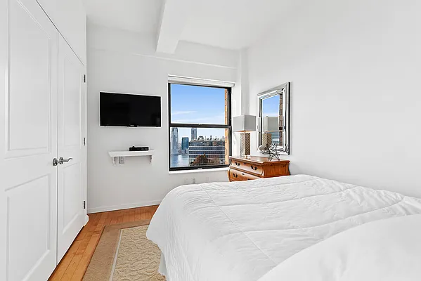 Rented by Compass | media 2