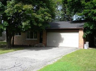 23486 Meadowbrook Rd, Novi, MI 48375