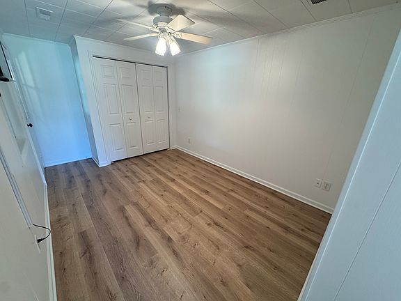 4th image of 2470 Matts Hollow Rd #2