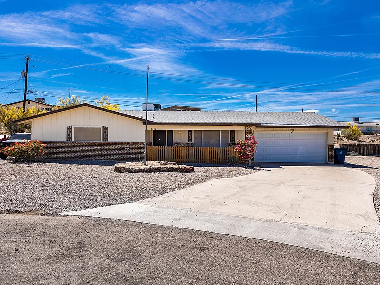 2312 Warbler Ln — Photo 31
