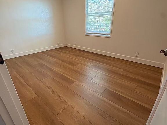 4th image of 375 Hacienda Ave