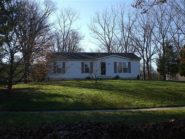 2nd image of 809 Cypress Dr