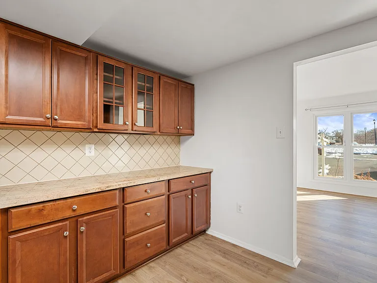 30 Carolina Ct — Photo 11