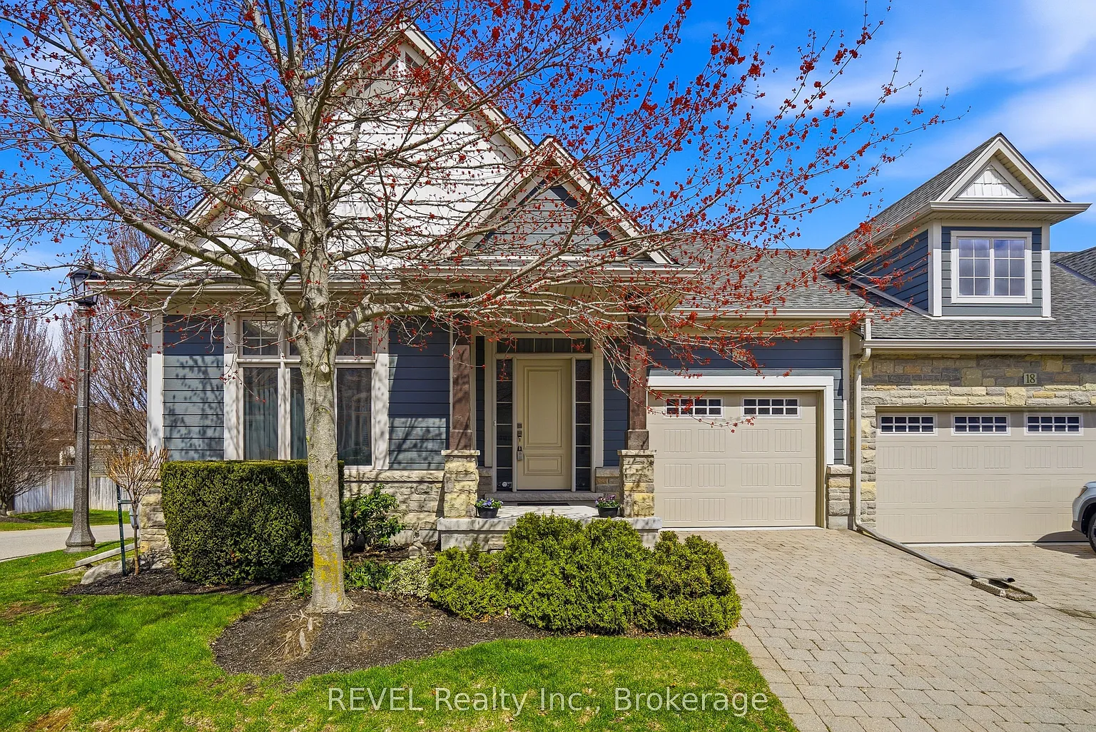 20 Crimson Dr photo 1