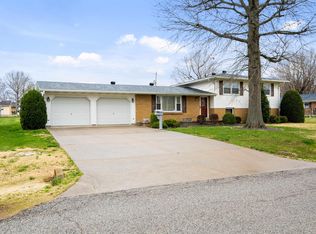 209 N 1st Ave, Princeton, IN 47670