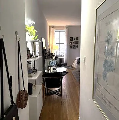 424 E 75th St #1D — Photo 2