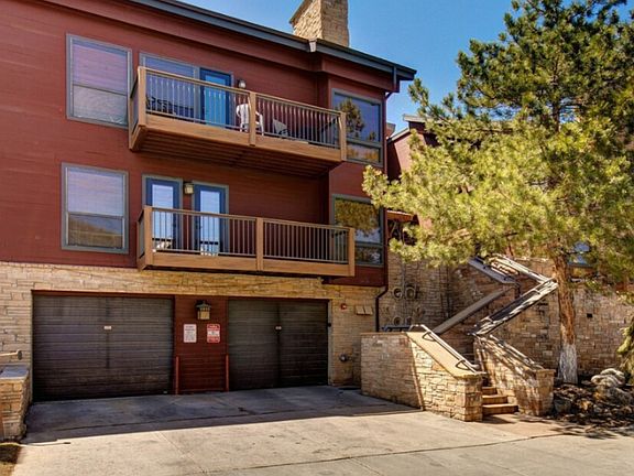 4th image of 1375 Woodside Ave