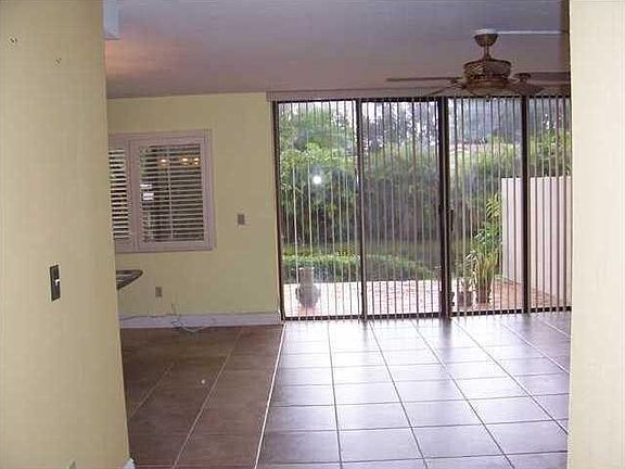 3rd image of 11700 Terra Bella Blvd