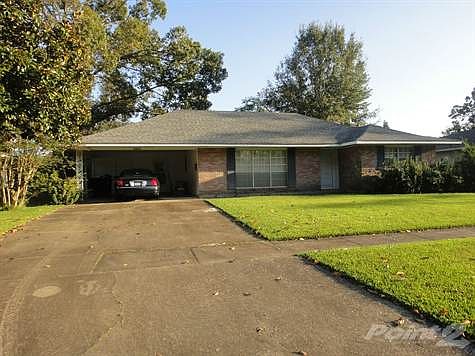 Charming in Goodwood Homesites!
