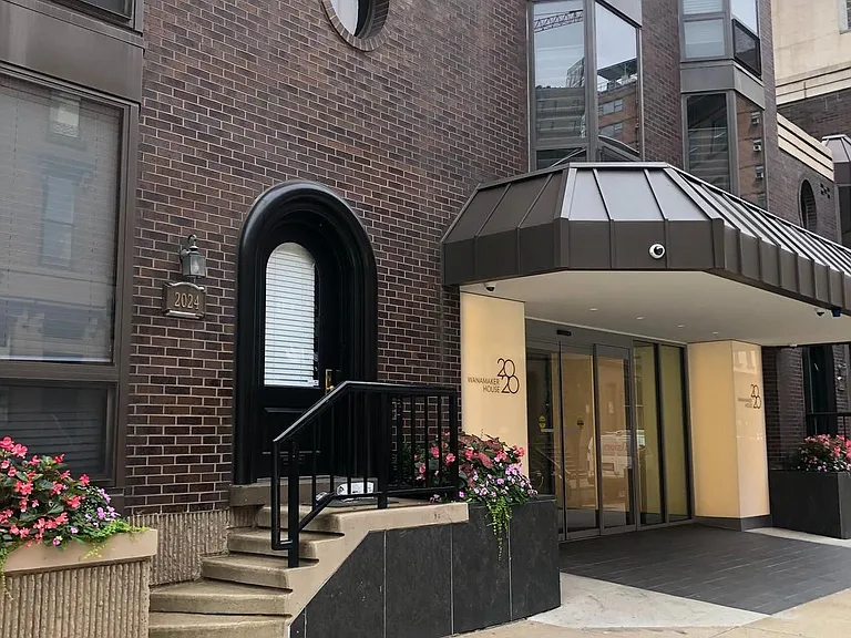 2020 Walnut St #15K — Photo 2