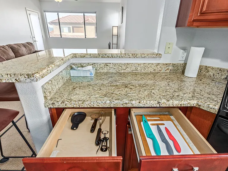 4925 E Desert Cove Ave #310 — Photo 8
