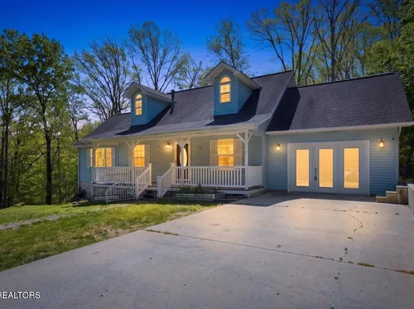 820 Sand Cut Rd, Oneida, TN 37841