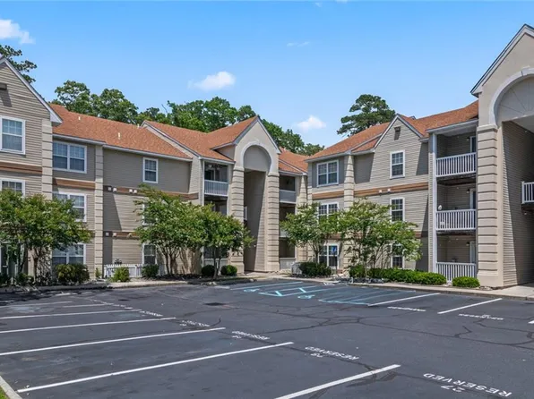408 Egret Lndg APT 102, Virginia Beach, VA 23454