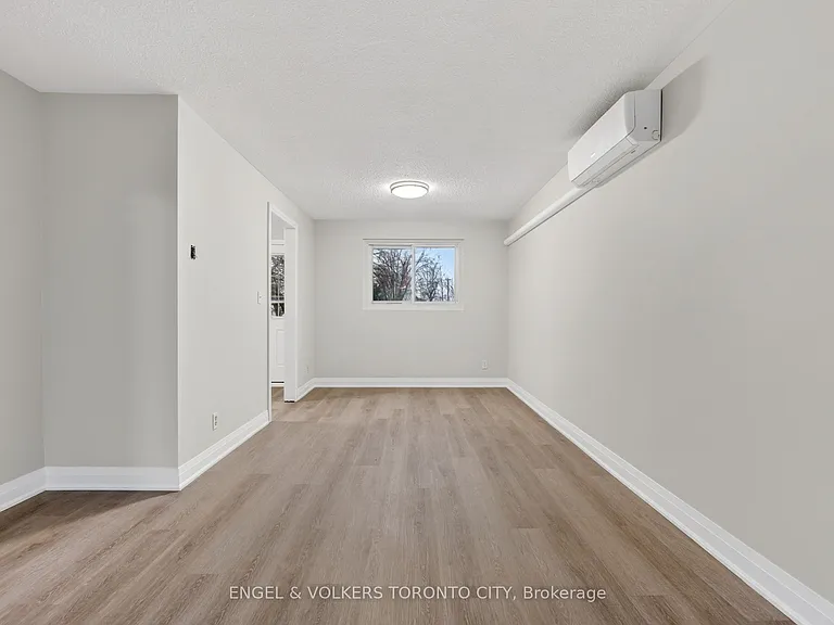 40 East St #14 — Photo 10