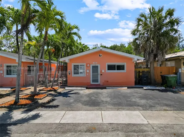 13185 Emerald Dr #2, Miami, FL 33181