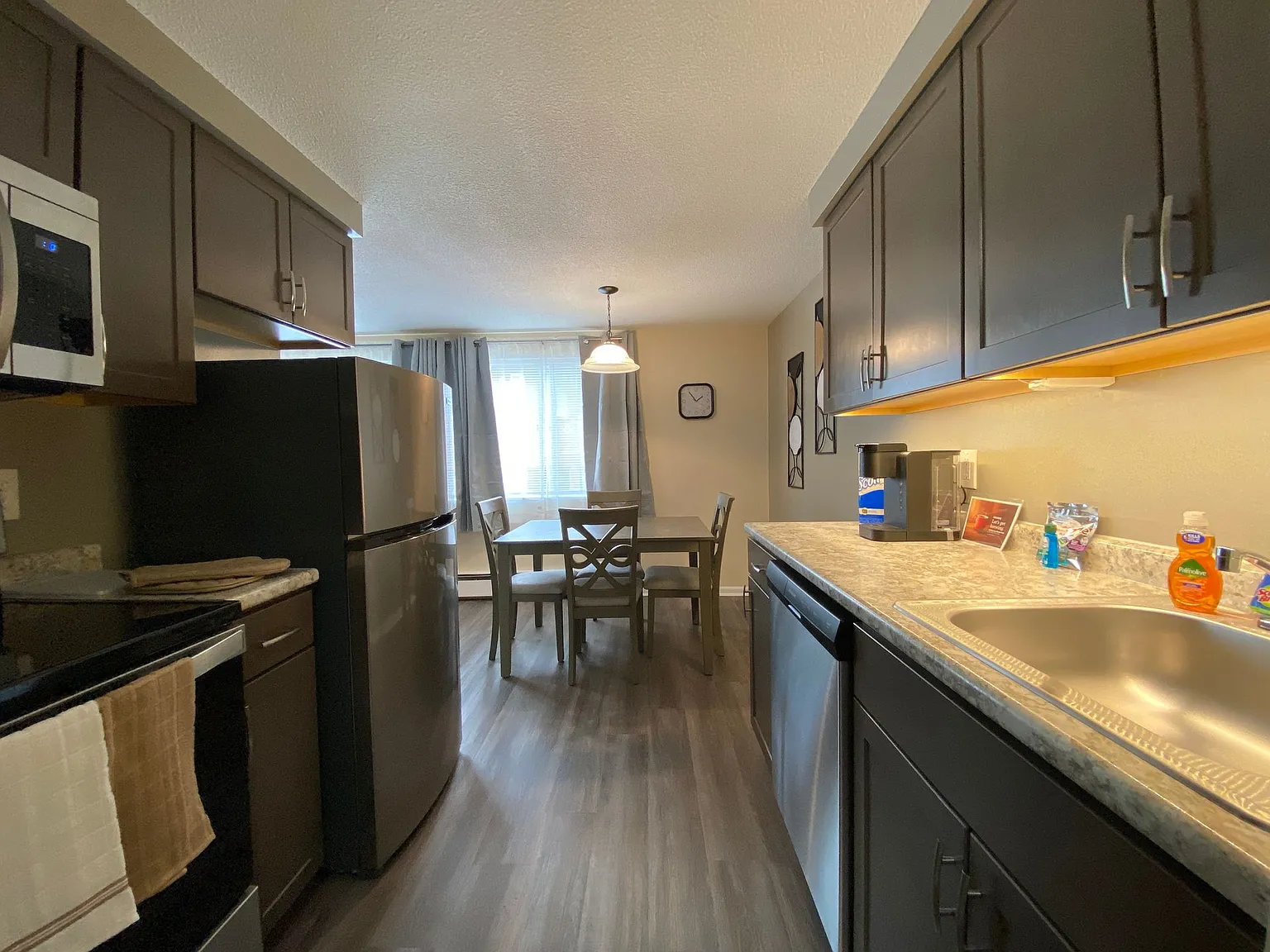 Avalon Apartments — Photo 2