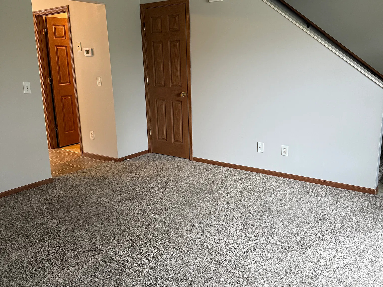 2 bed, 1.5 bath, 1000 sqft, $1,199 — Photo 4